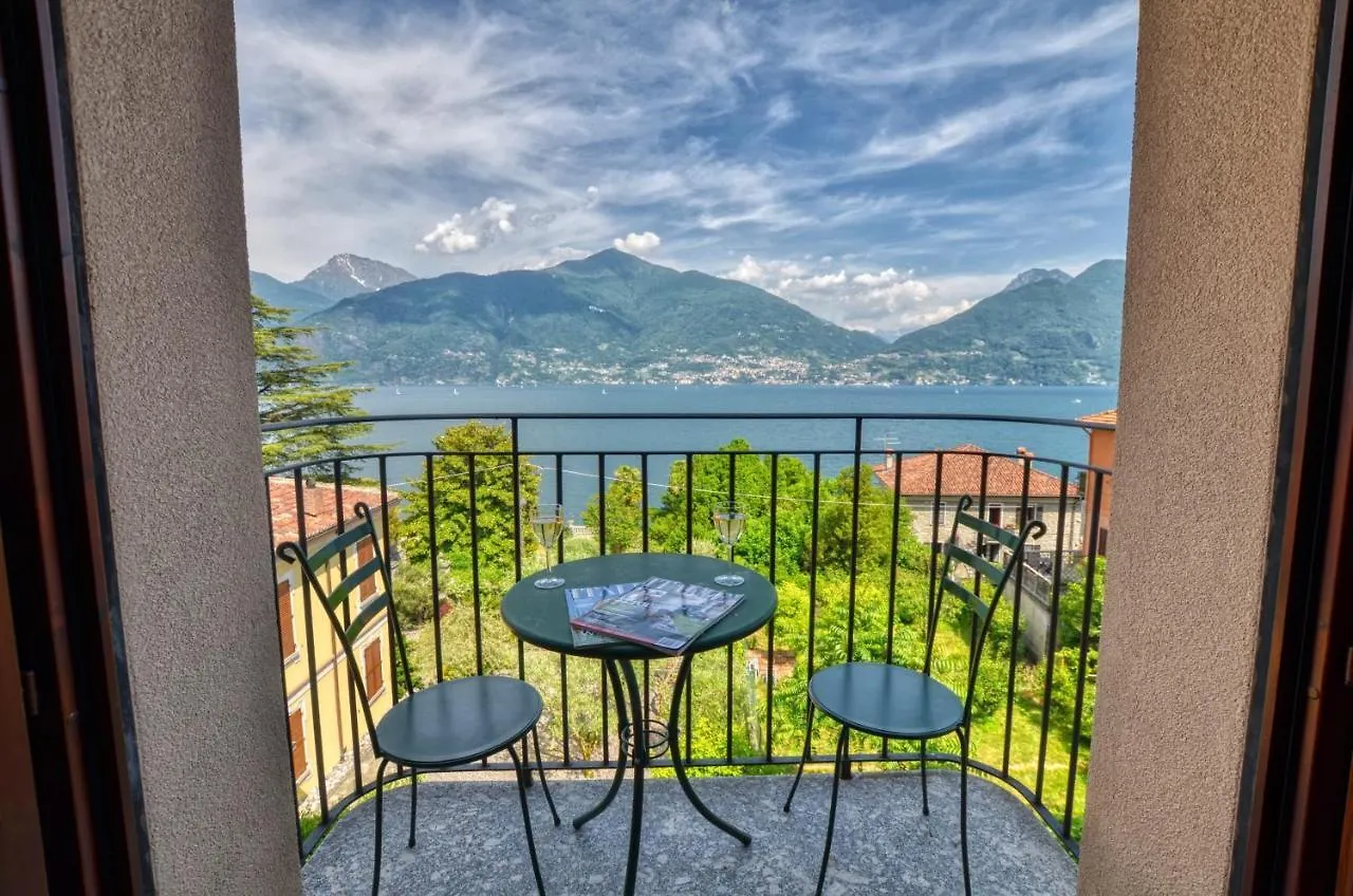 2-Bedroom Lakeview Apartment At The Lake Acquaseria Italy